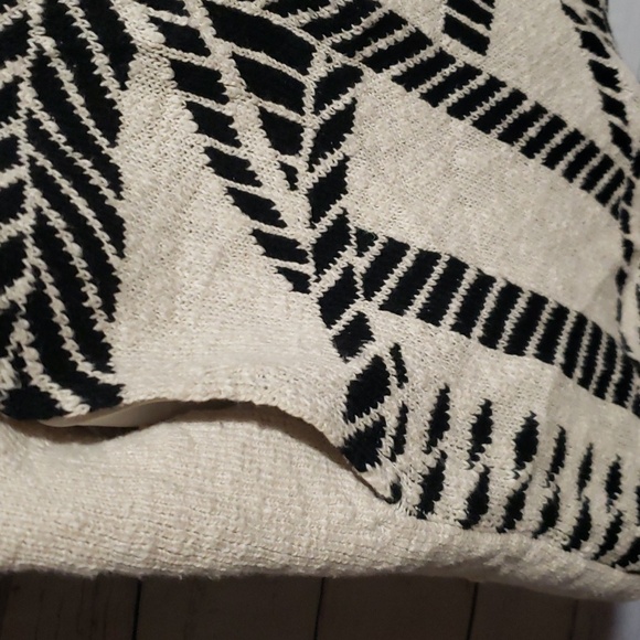 Marla Wynne Sweater Cardigan - Picture 6 of 7